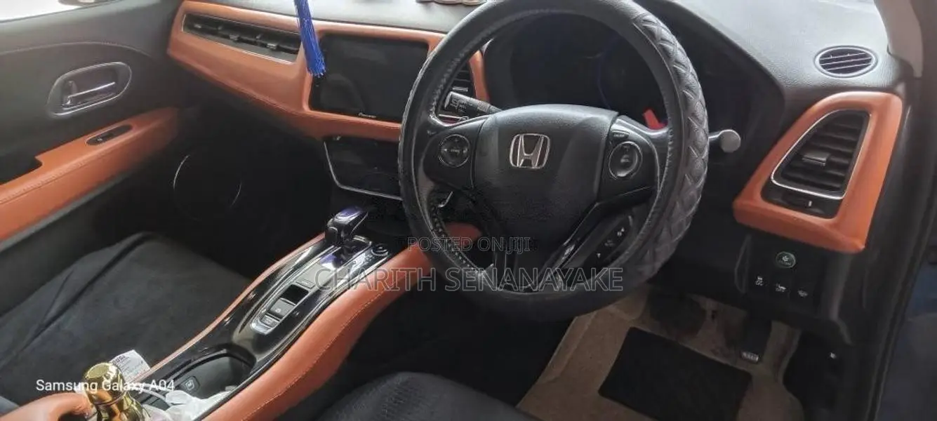 Honda Vezel Z Grade Orange 2015 SUV (Used)