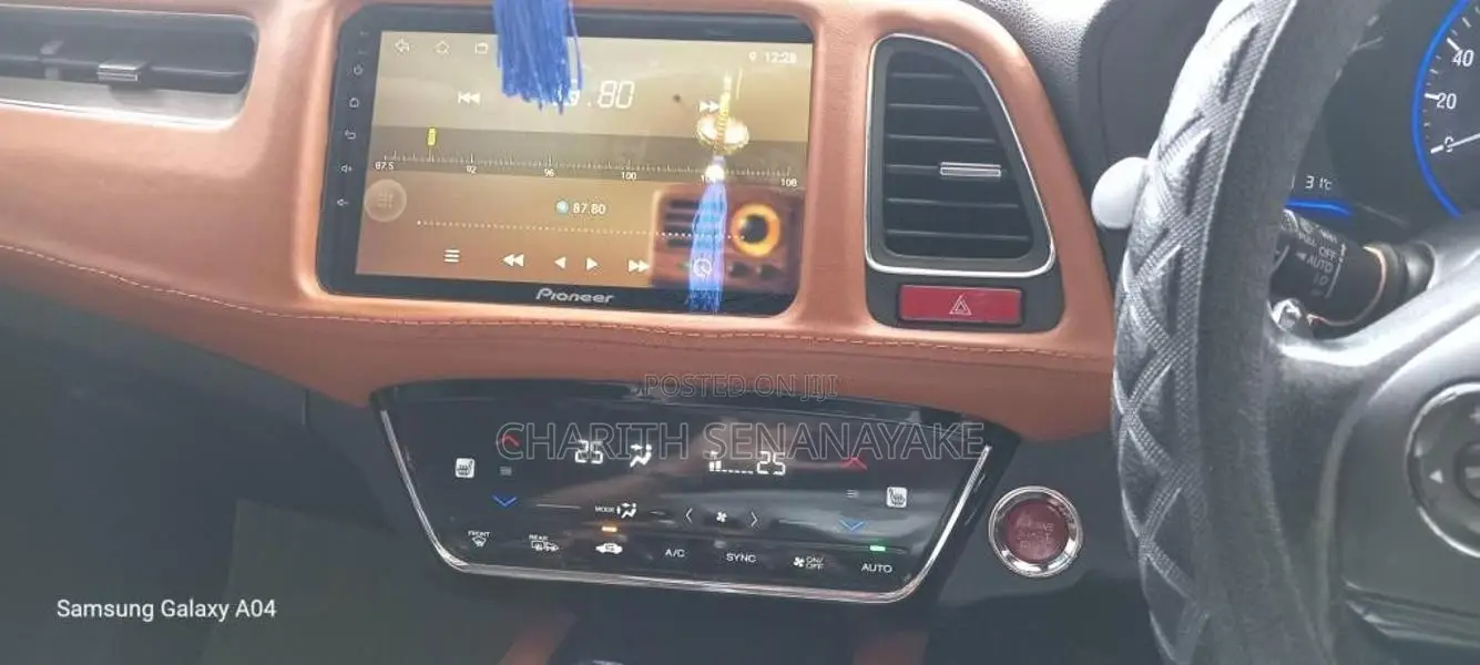 Honda Vezel Z Grade Orange 2015 SUV (Used)