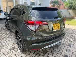 Honda Vezel Z Orange 2014 SUV (Used)