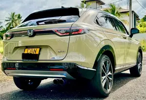 Honda Vezel 2023 SUV (Used)