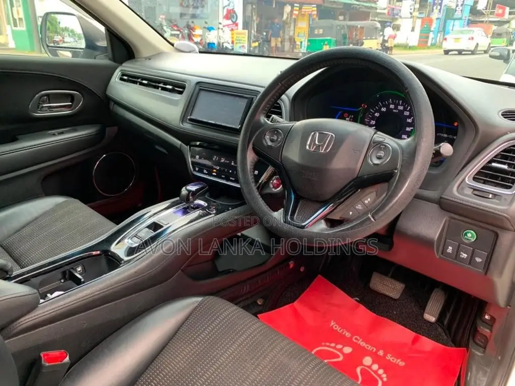 Honda Vezel 2014 SUV (Used)