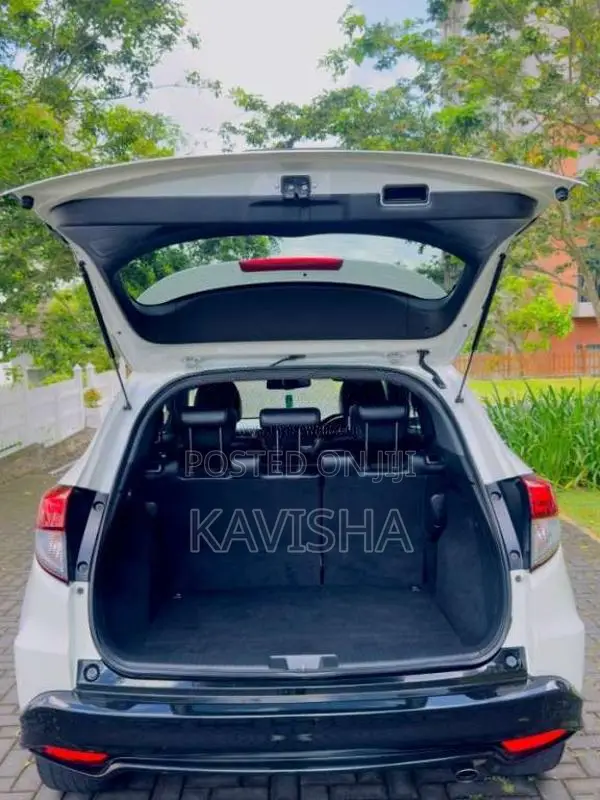 Honda Vezel 2018 SUV (Used)