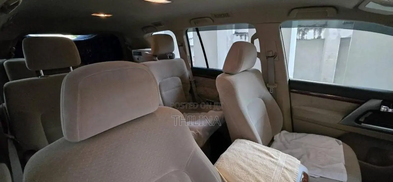 Toyota Land Cruiser 2013 SUV (Used)