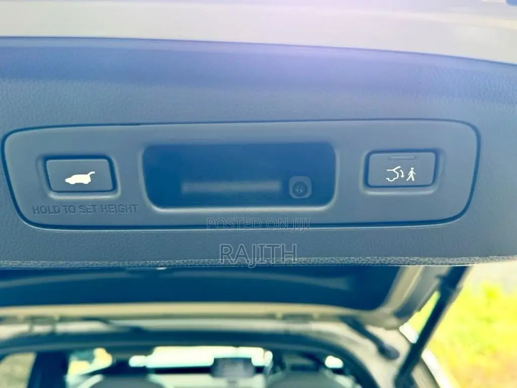 Honda Vezel 2023 SUV (Used)