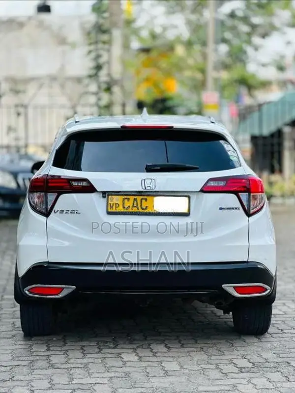 Honda Vezel 2013 SUV (Used)