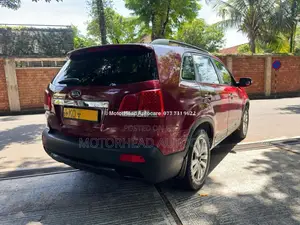 Kia Sorento 2011 SUV (Used)