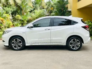 Honda Vezel 2016 SUV (Used)