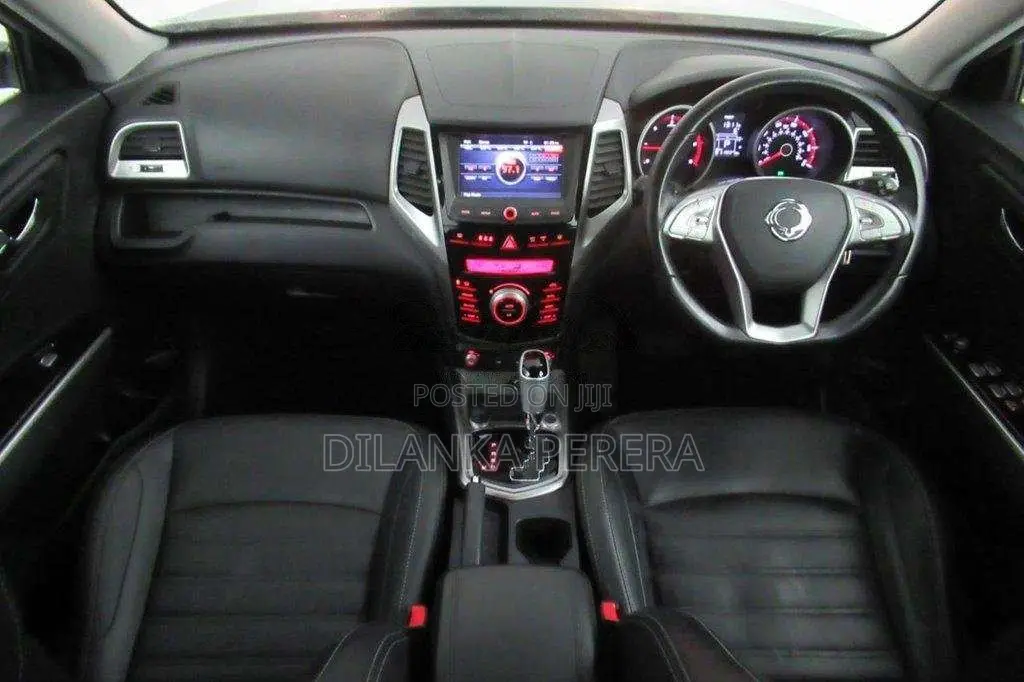 Micro Tivoli 2015 SUV (Used)