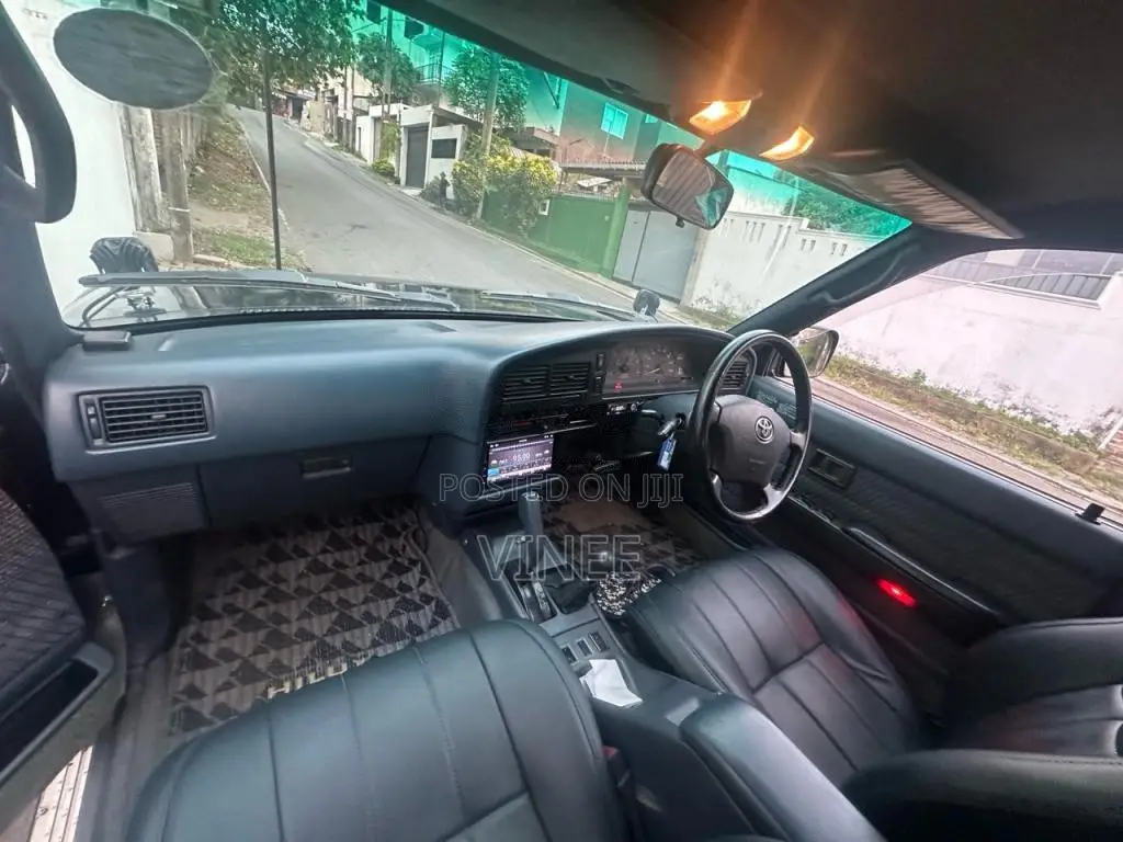 Toyota Surf 2008 SUV (Used)