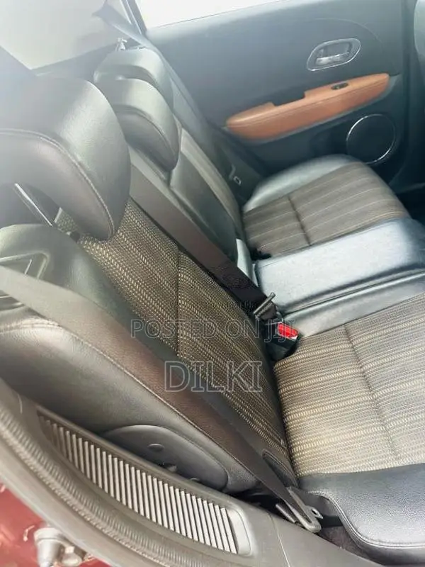 Honda Vezel 2014 SUV (Used)