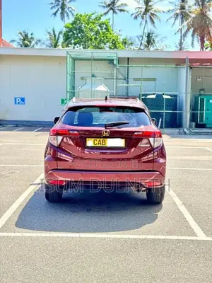 Honda Vezel 2014 SUV (Used)