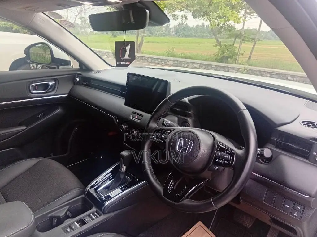 Honda Vezel 2025 SUV (Used)