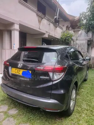 Honda Vezel 2014 SUV (Used)