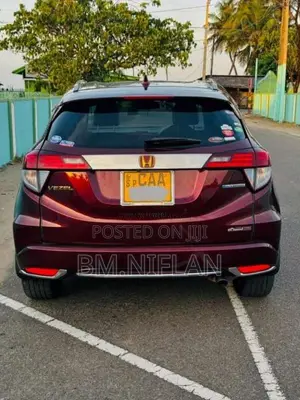 Honda Vezel 2014 SUV (Used)