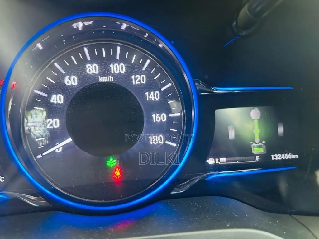 Honda Vezel 2014 SUV (Used)