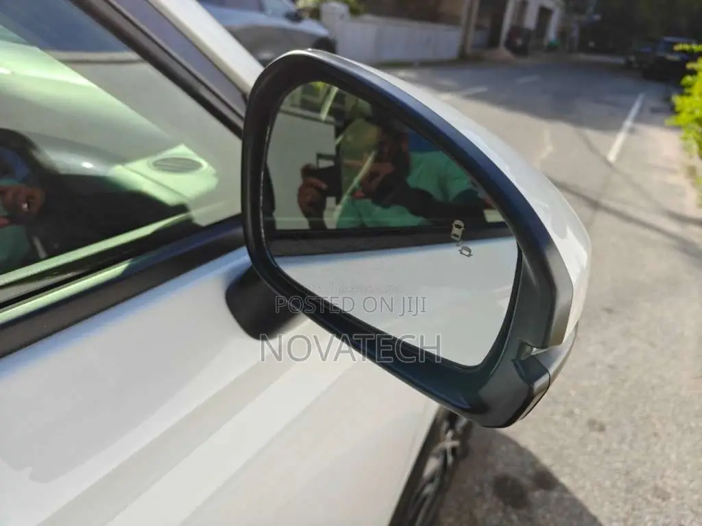 Honda Vezel 2025 SUV (Used)