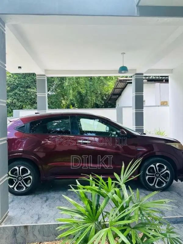 Honda Vezel 2014 SUV (Used)