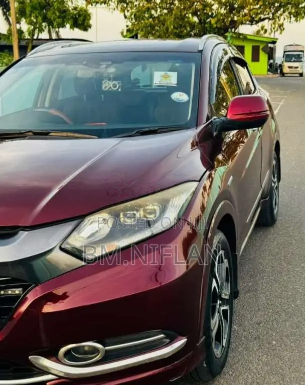Honda Vezel 2014 SUV (Used)