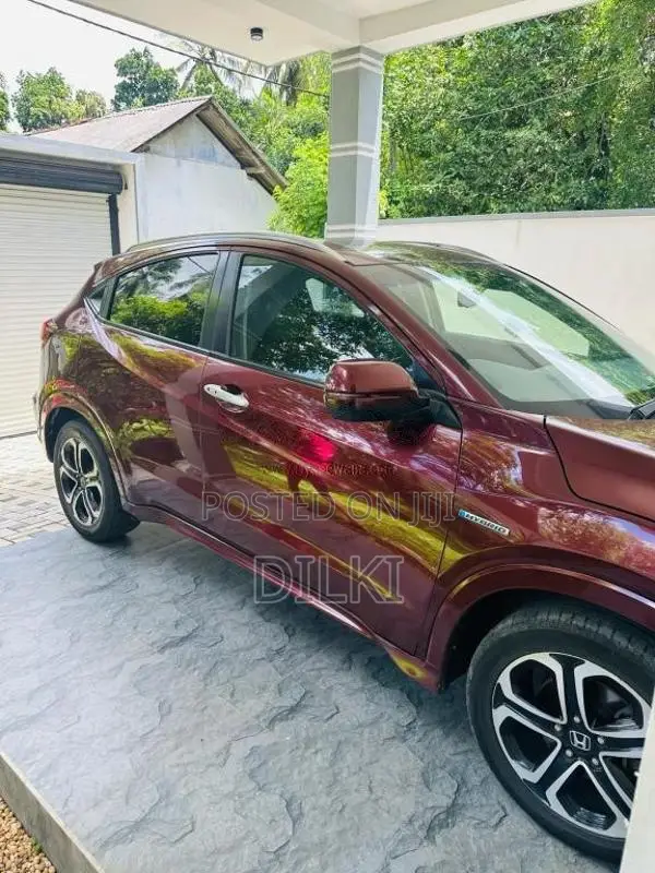 Honda Vezel 2014 SUV (Used)