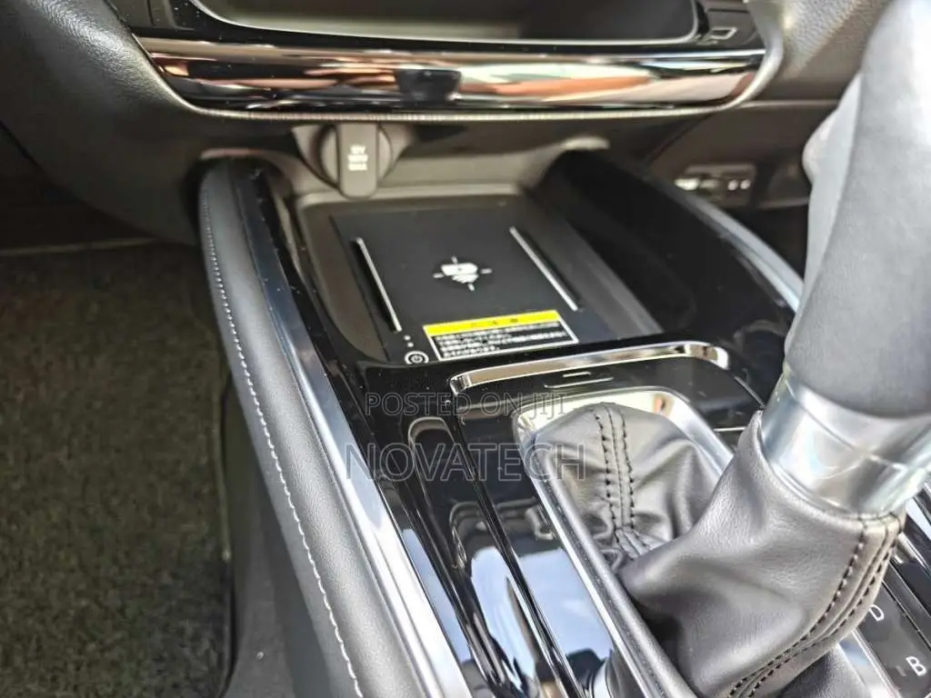 Honda Vezel 2025 SUV (Used)