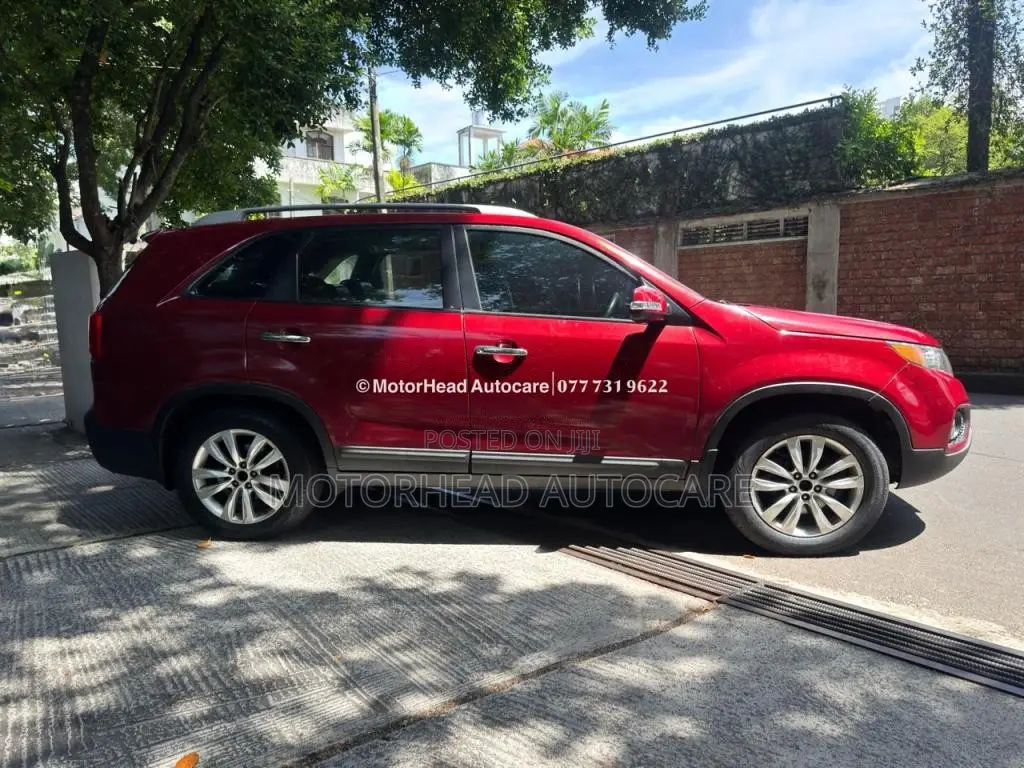 Kia Sorento 2011 SUV (Used)