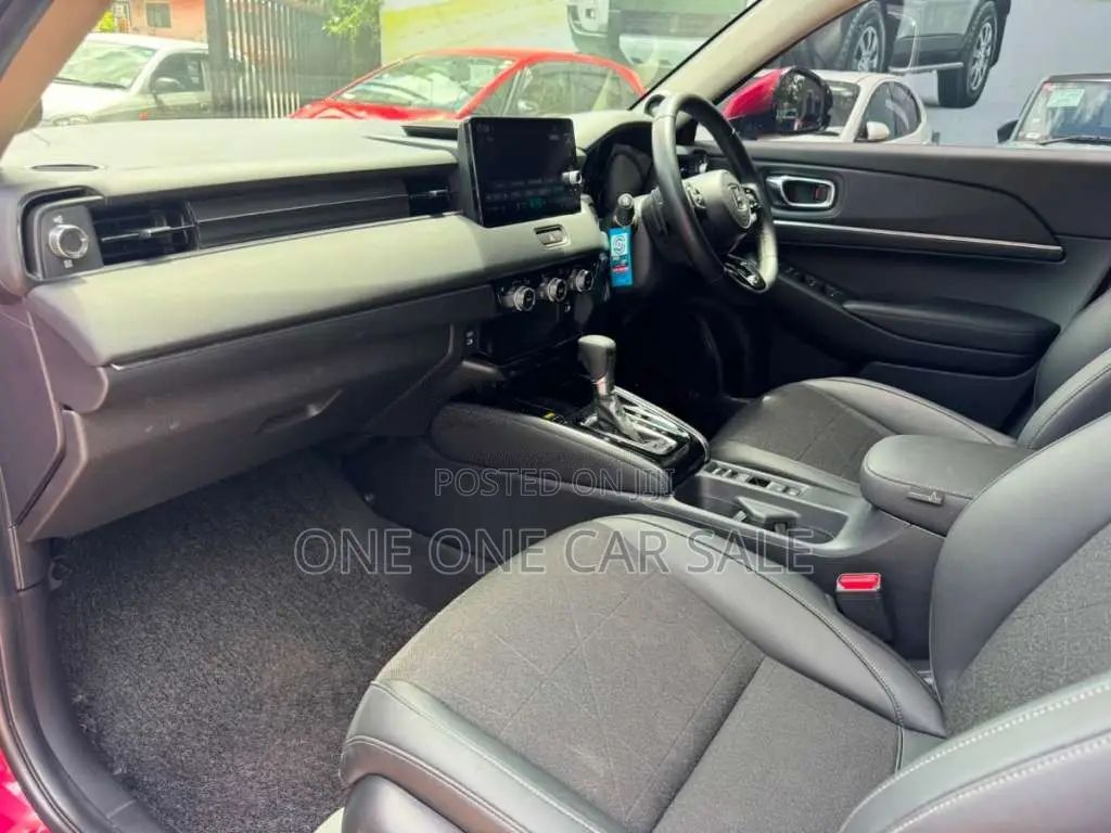 Honda Vezel Z Premium 10sp 2025 SUV (Used)