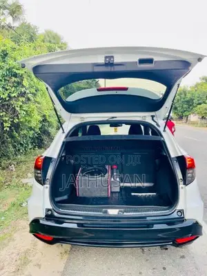 Honda Vezel RS LED 2018 SUV (Used)