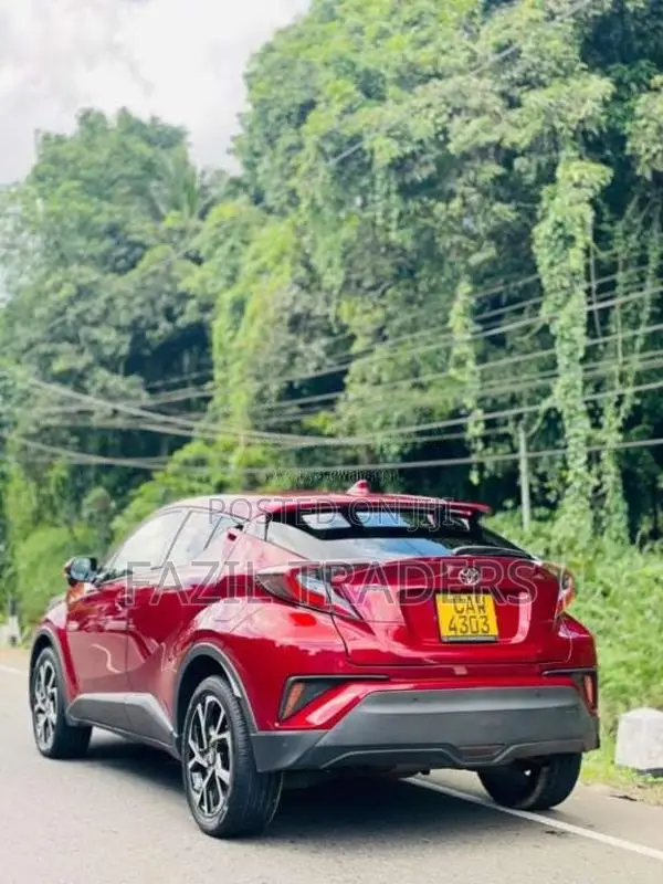 Toyota CHR 2017 SUV (Used)