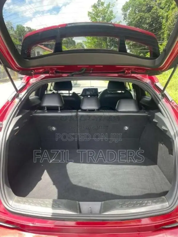 Toyota CHR 2017 SUV (Used)