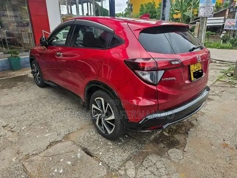 Honda VEZEL RS 2017 SUV (Used)