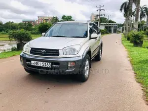 Toyota RAV4 2002 SUV (Used)