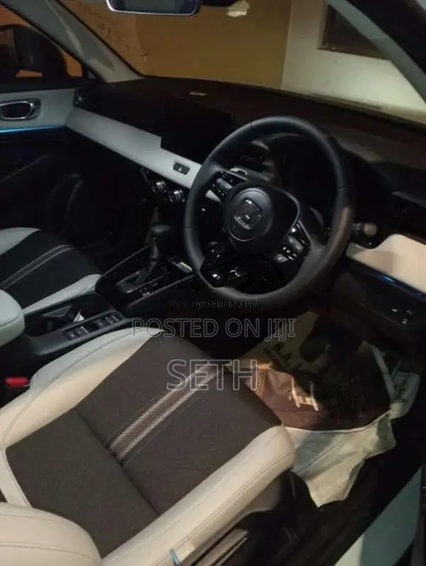 Honda Vezel 2025 SUV (Used)