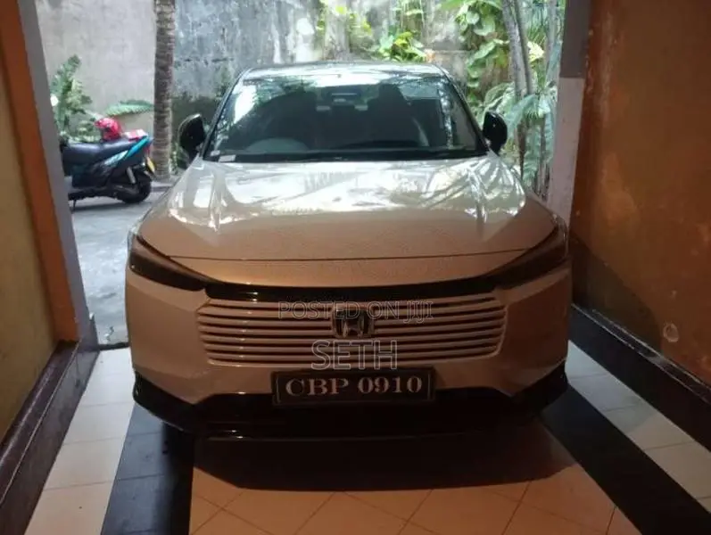 Honda Vezel 2025 SUV (Used)