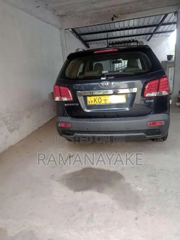 Kia Sorento 2011 SUV (Used)