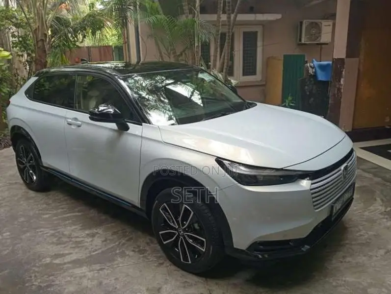 Honda Vezel 2025 SUV (Used)