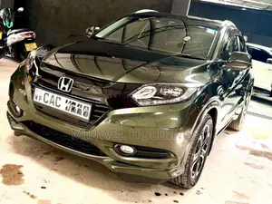 Honda VEZEL Z GRADE 2014 SUV (Used)