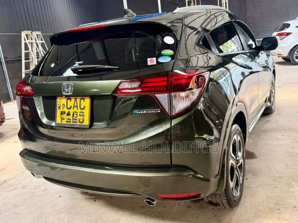 Honda VEZEL Z GRADE 2014 SUV (Used)