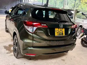 Honda VEZEL Z GRADE 2014 SUV (Used)