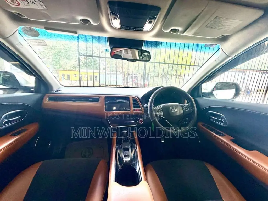 Honda VEZEL Z ORANGE 2014 SUV (Used)