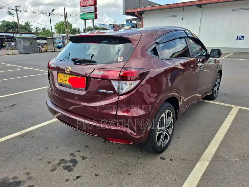 Honda Vezel 2014 SUV (Used)