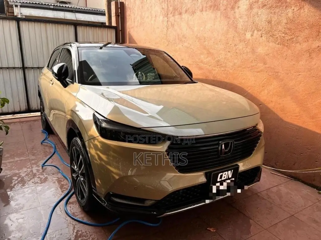 Honda Vezel 2023 SUV (Used)