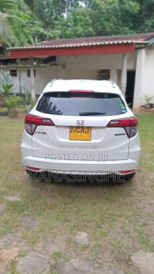 Honda Vezel 2015 SUV (Used)