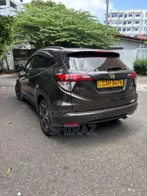 Honda Vezel 2015 SUV (Used)