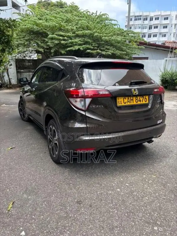 Honda Vezel 2015 SUV (Used)