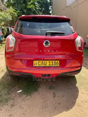Micro Tivoli 2016 SUV (Used)