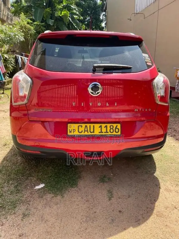 Micro Tivoli 2016 SUV (Used)