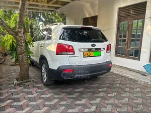Kia Sorento 2011 SUV (Used)