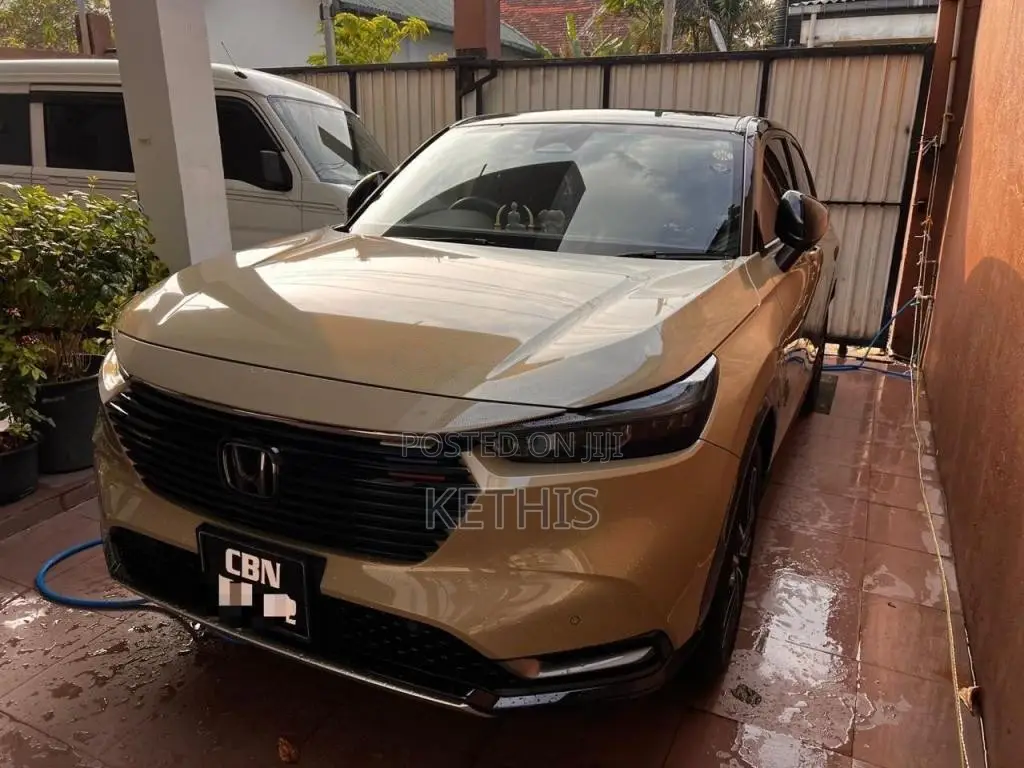 Honda Vezel 2023 SUV (Used)