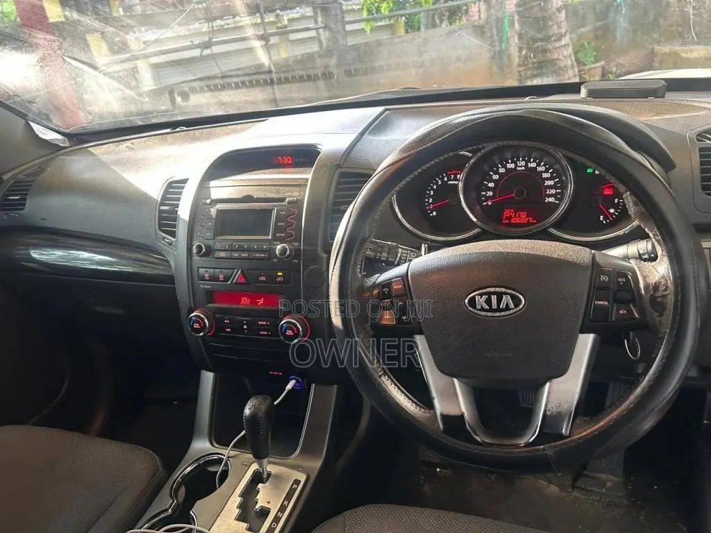 Kia Sorento 2011 SUV (Used)
