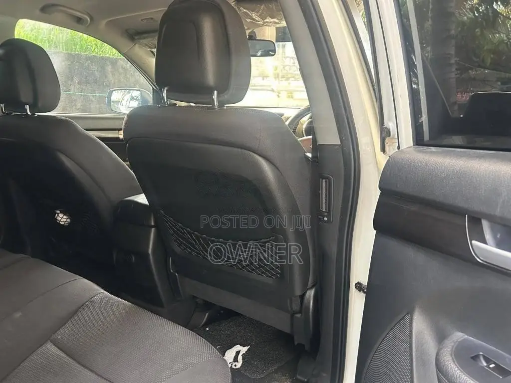 Kia Sorento 2011 SUV (Used)
